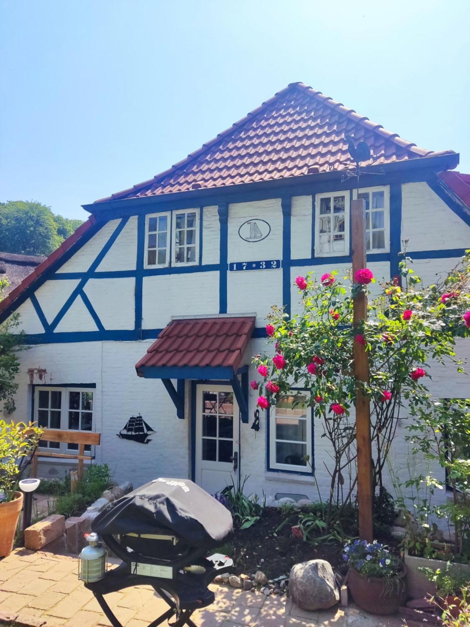 Fischerhaus Blankenese Hamburg Exterior photo